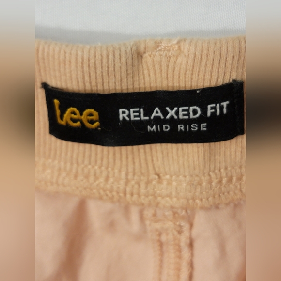 Lee Relaxed Fit Mid Rise Capris Size 6M - Picture 2 of 10